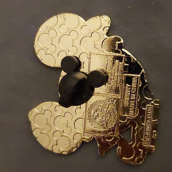 Disney Donald Duck pin - Picture 2 of 2